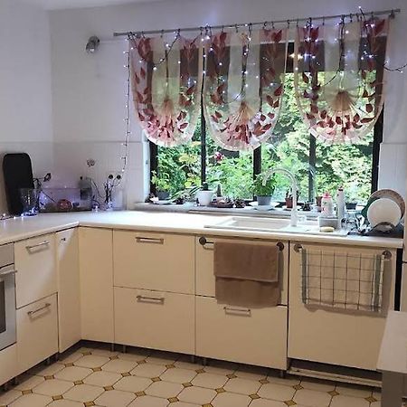 Ochota Forest Guest House Warsawa Bagian luar foto