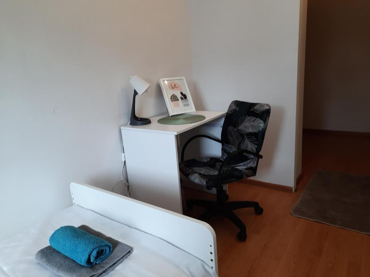 Ochota Forest Guest House Warsawa Bagian luar foto